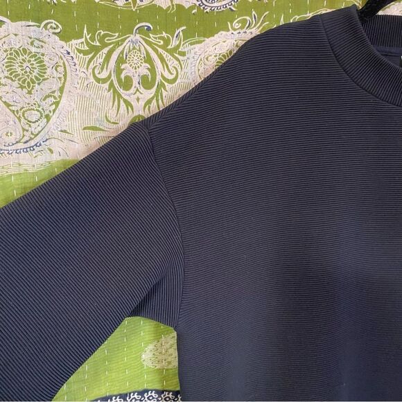 Varley Black Mae Boyfriend Ottoman Sweatshirt Size Small Amazing Condition - Picture 7 of 15